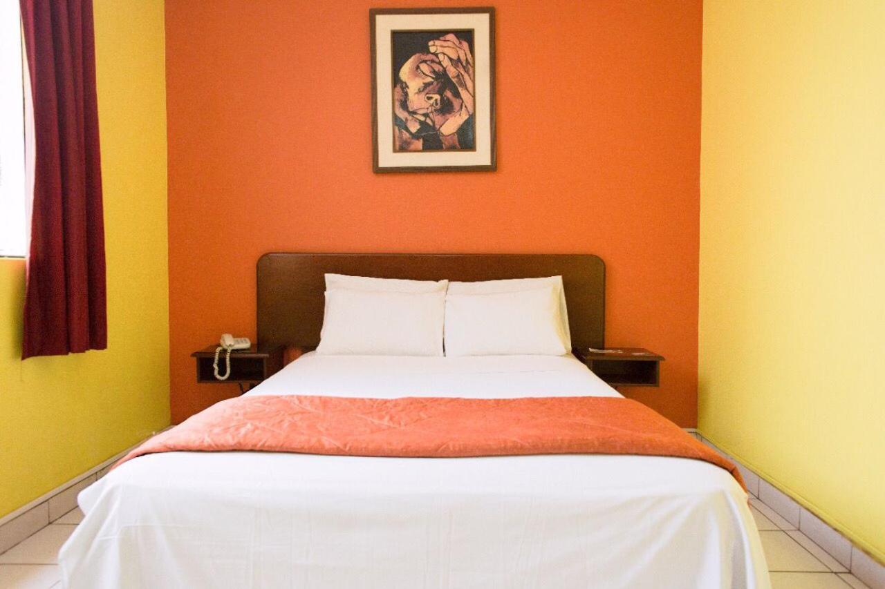 Hostal Jazmines Lima Luaran gambar